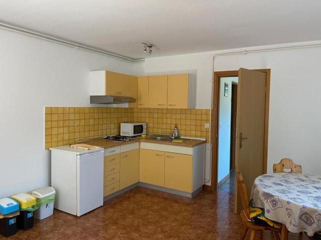 Apartments Katja Stinjan Bagian luar foto